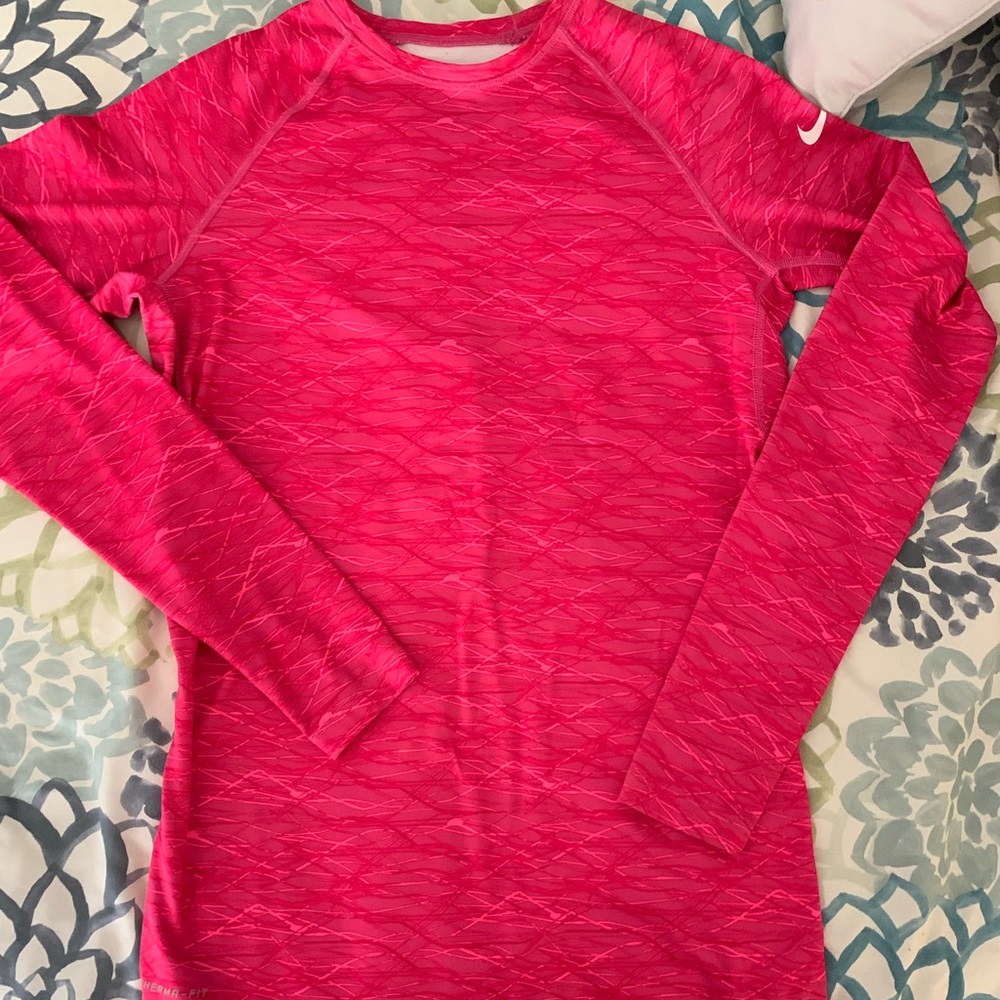 Nike thermal fit long sleeve